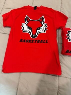 Red Fox Basketball Graphic Tee - Youth Short Sleeve